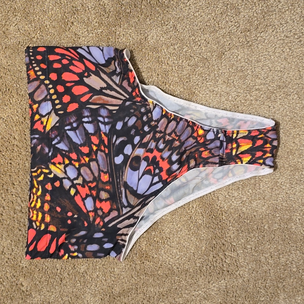 🍑Fabletics Mesh Me Smoothing High Waist Brief🍑